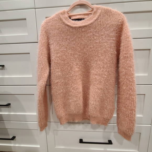 Vero Moda Sweaters - Vero Moda knitt  sasquatch sweater